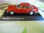 Voiture peugeot 504 coupe 1969 sur socle - Miniature